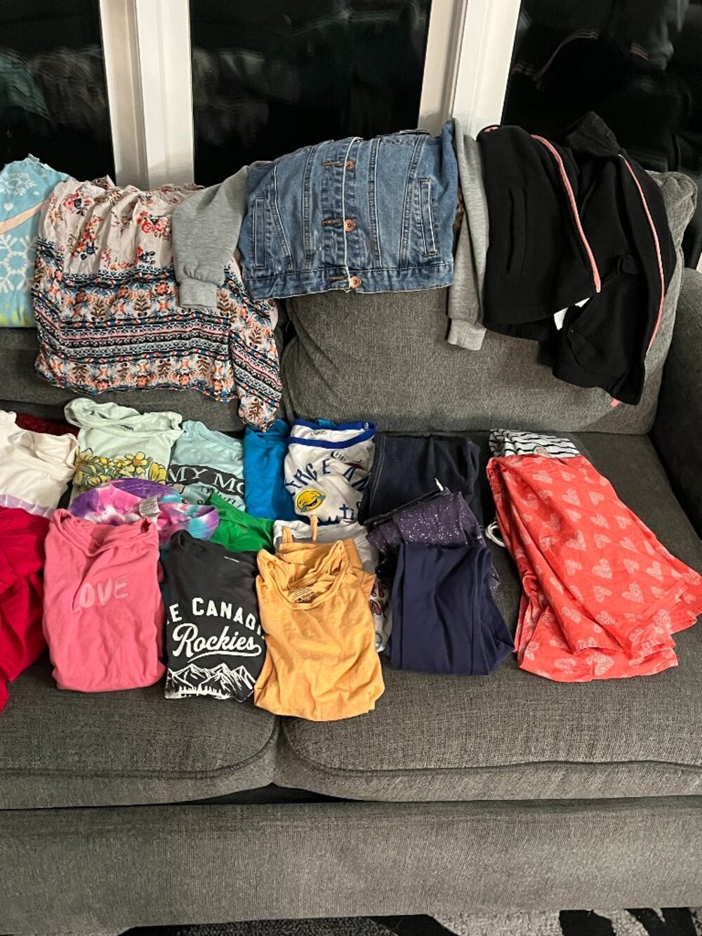 HUGE lot of Girls clothing Size 8- 14/16 Mixed Brands